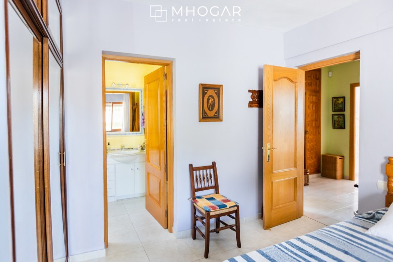 Calpe-Casa hermosa con vistas al mar y Peñón de Ifach a la venta